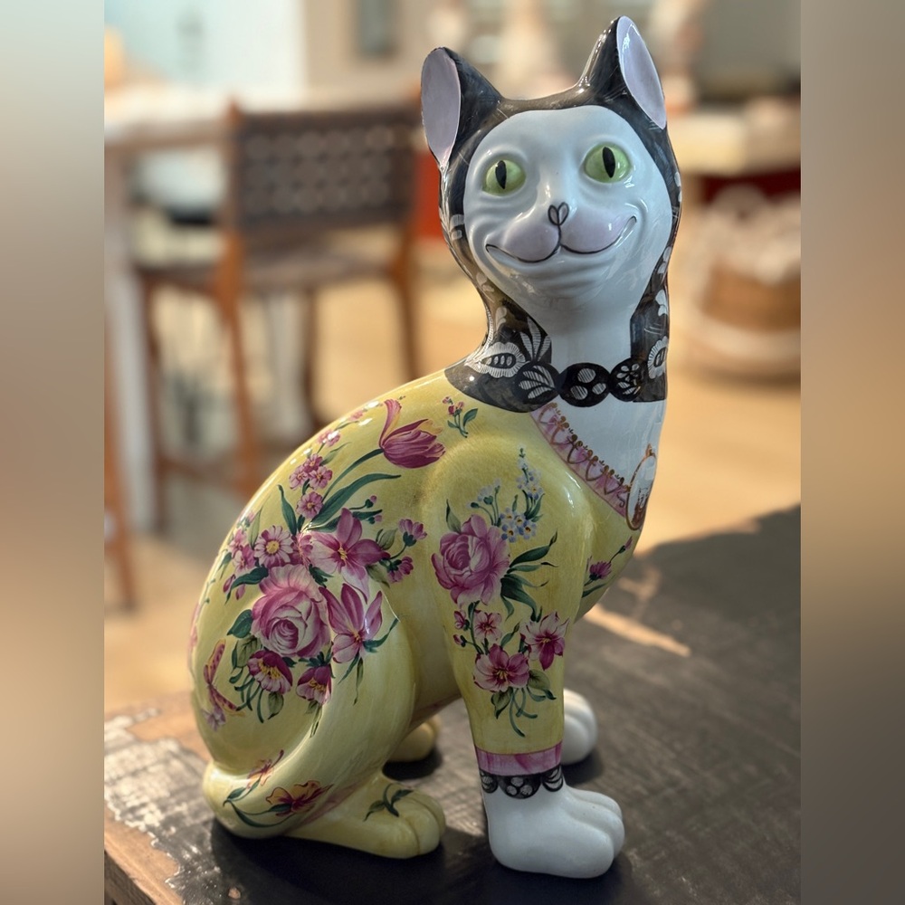 Vintage Mottahedeh The Galle Cat Authorized Reproduction Porcelain Floral Cat